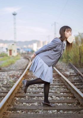 欧美美女厕所动态图_在线手机观看