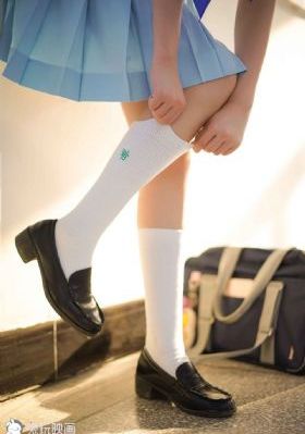 97久久久久久精品人妻一区_蓝光版中文字幕包